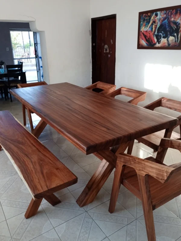 Mesa rústica de madera resistente Dzalam
