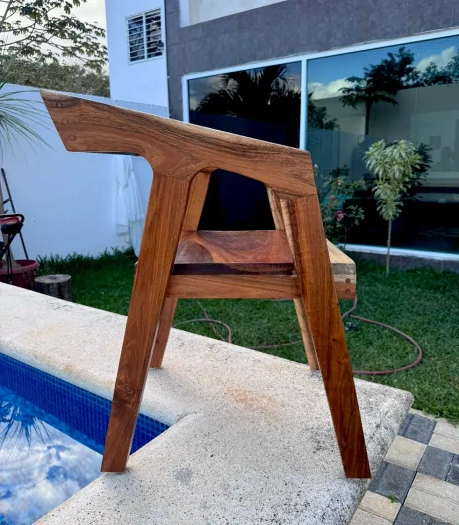 silla de madera dzalam